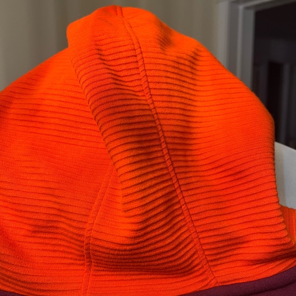 Under Armour Men's Virginia Tech Hokies Hoodie - Picture 9 of 9